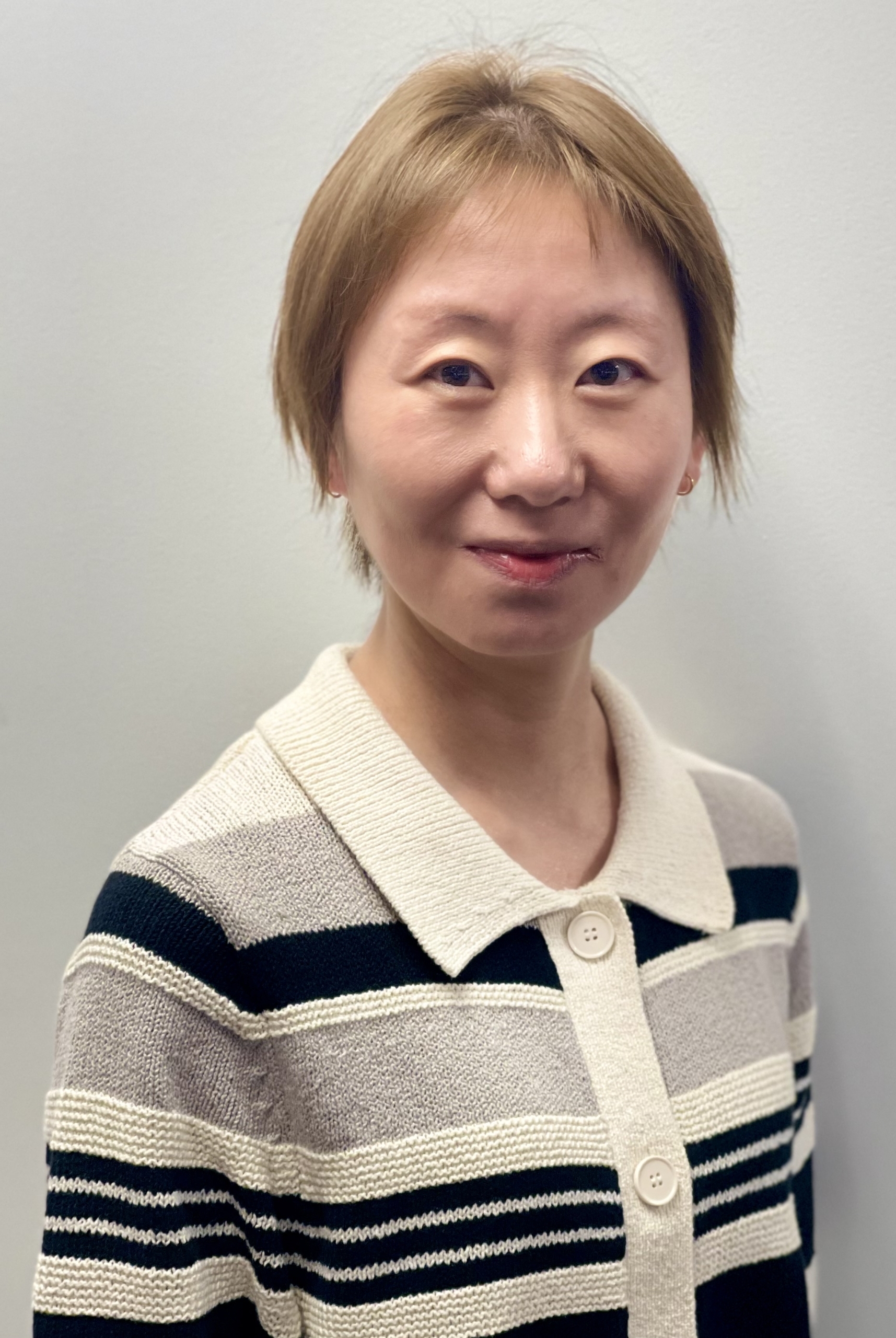 <strong><code>Dr Tracy (Xiaoying) Gao</code></strong><br />
Research Analyst<br />
BA<br />
M. Ed<br />
PhD (Education)</p>
<p>